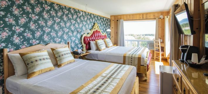 Hotel la Roche Pleureuse Hotels in Charlevoix