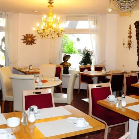 Hotel Blankenese Отели рядом с достопримечательностью «Нинштедтен»