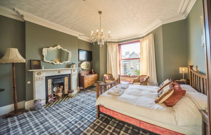 Compton Guest House