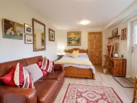 Westoe Hideaway Hotels in Llangollen