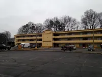 Diamond Inn & Suites