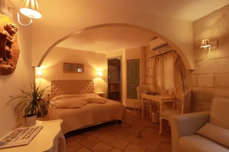 Hôtel du Palais des Papes Отели рядом с достопримечательностью «Place de lHorloge»