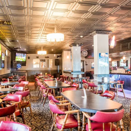 Creston Hotel