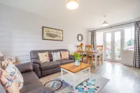 Lilipad Cottage