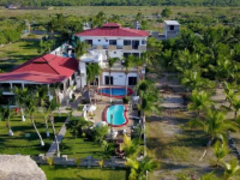 ホテル ヴィラ ムラノ トナラのホテル