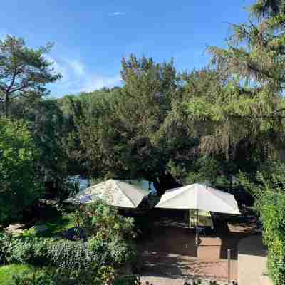 Auberge du port des Roches Hotel Exterior