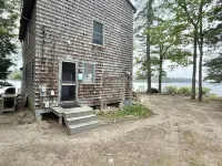 Paradise Point Limit 10 Cottage Hotels in Casco