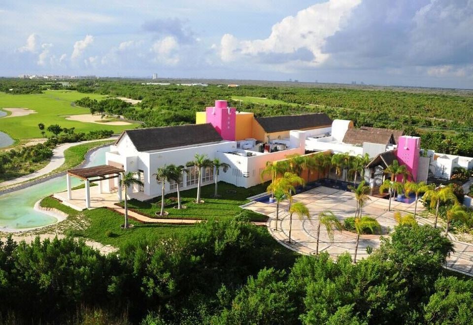 hotel overview picture