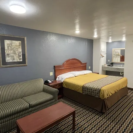 Sallisaw Inn