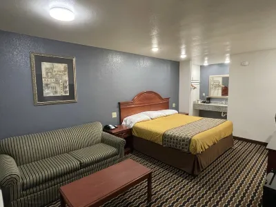 Sallisaw Inn Hotels near Stage