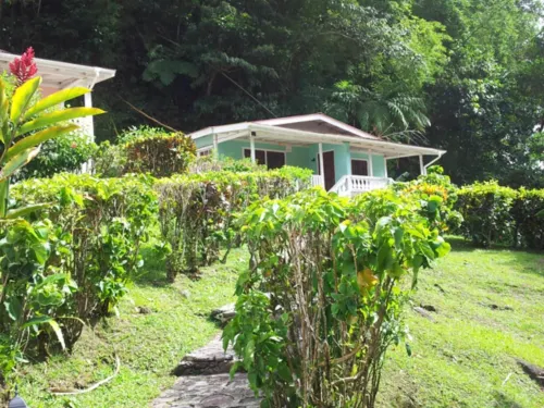 Chez Ophelia Cottage Apartments Hotels in Fond Cani