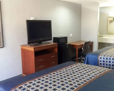 Paris Inn and Suites Hotels in Paris