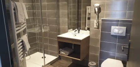 Hôtel la Chaumière Отели в г. Юра