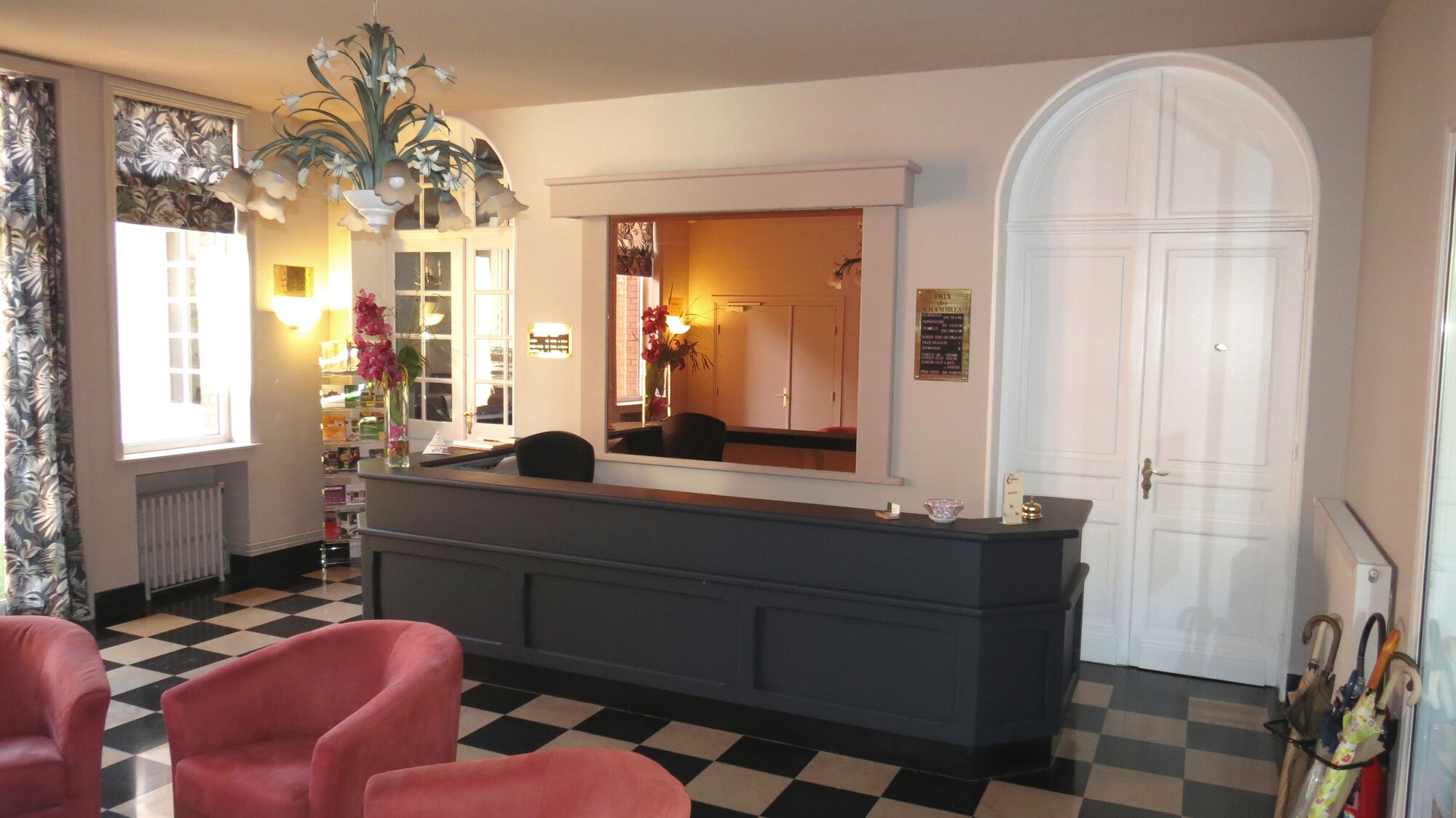 Logis - Belle Hôtel, Lille-Ouest Hotels in Steenwerck