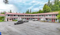 Belfair Motel - parking