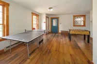 Mtn Views Colonial Home on Kingdom Trails!