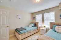 Westport Vacation Rental Walk to Beach! - parking