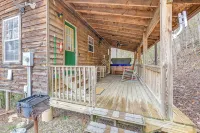 Peaceful Bryson City Cabin - Fire Pit and Hot Tub! - Pet friendly
