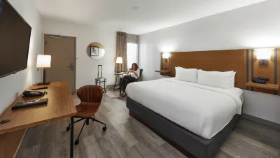 Canadas Best Value Inn Toronto Hôtels à proximité de la Toronto Go Transit Station
