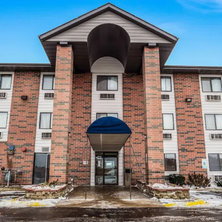Motel 6 Elk Grove Village, IL