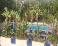 Ramada Plaza by Wyndham West Hollywood Hotel & Suites - Family