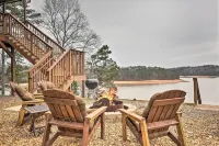 Beautiful Lakefront Studio: Dock, Fire Pit, Kayak Hotels in Emerson
