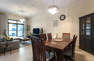 Elite LUX Holiday Homes - Serene 1BR Apartment Near Metro, Al Furjan, Dubai Hotels in Discovery Gardens