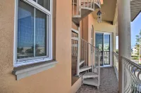 Bradenton Townhome - Walk to Locals-Only Beach! - Balkoner