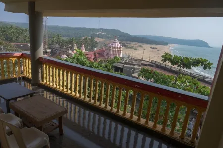 Sukhsagar Beach Resort on Beach !! Near Kunkeshwar Temple !! Отели рядом с достопримечательностью «Девгед Бич»