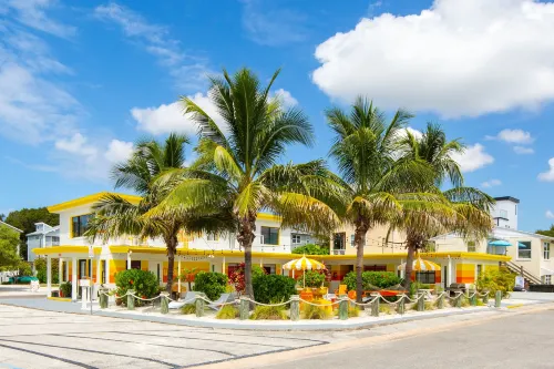 Sunset Inn and Cabanas - Auberges