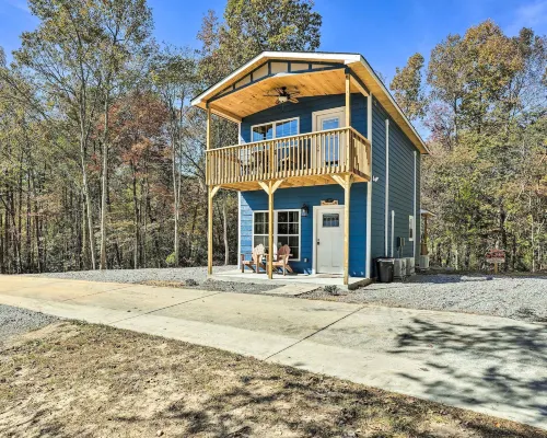 Trenton Cabin: Panoramic Lake Views Hotels in Dade County
