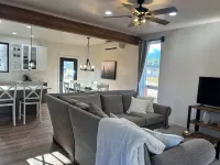 Charming 3-bedroom house with WiFi, AC in lovely Darby Montana. Hotels in Darby