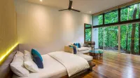 Palmstone Retreat Hotels in Nawata