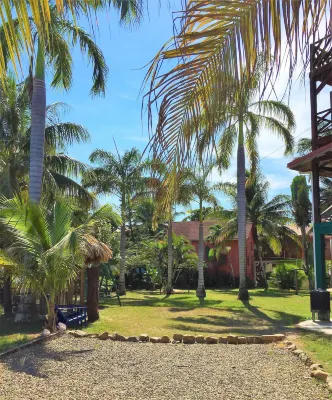 Captain Jaks Hotels in Placencia