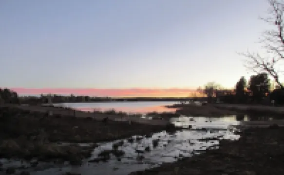 Lakehouse...Beautifully appointed on Rainbow Lake in White Mountains of Arizona