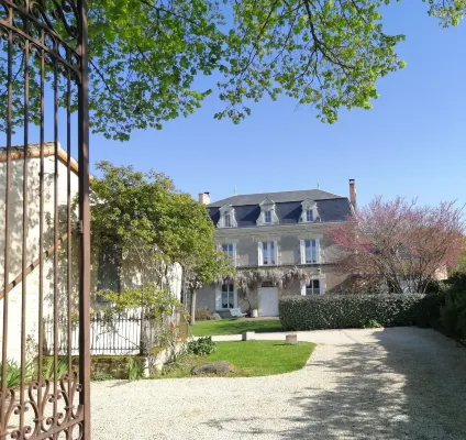 La Jariette Hotels in Thouars
