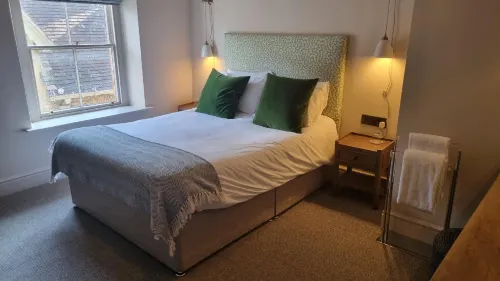 The Golden Cross Hotels in Stratton