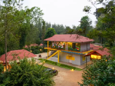The Hosteller Chikmagalur Hotels near Baba Budangiri Peak