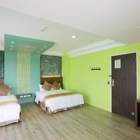 Hang Hai Hostel Отели рядом с достопримечательностью «Скала Чуанфан»