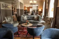 Gloppen Hotell - by Classic Norway Hotels - parking