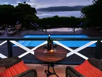 Hide-Away Guest House - Pools