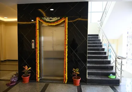 Hotel Satya Inn Отели в г. Карнул