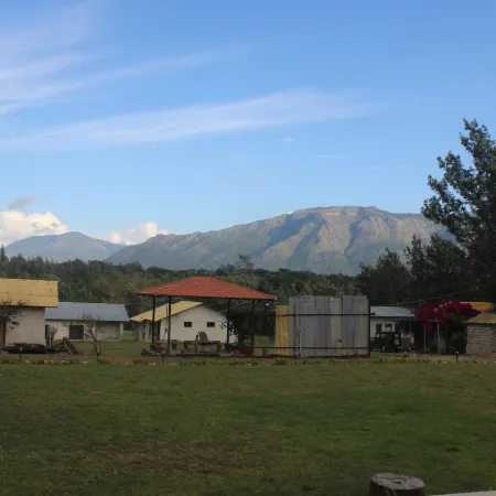 Singaras Coffee Country