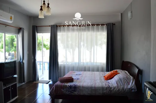 รูปภาพของแสงจันทร์ ออน บีช รีสอร์ท