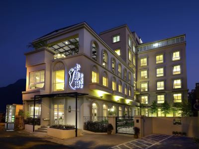 Caffir Garden Hotel