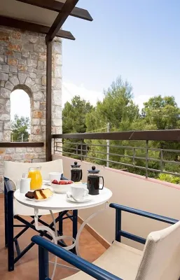 Talos Hotel Apartments - balcón