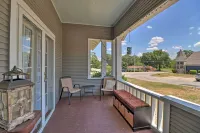 Historic Mountain Home Haven w/ Large Yard! - parking