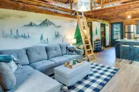 Fairhaven Harbor-front Gem - Steps From the Water! - Wifi