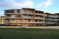 Lagoon Beach 302A by HostAgents Hotels in Milnerton