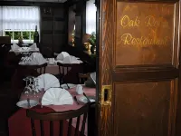 Ye Olde Red Lion Hotels in Laxton
